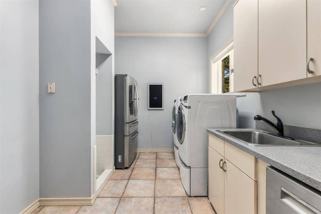 2119 N Fielder Road, Arlington, TX 76012