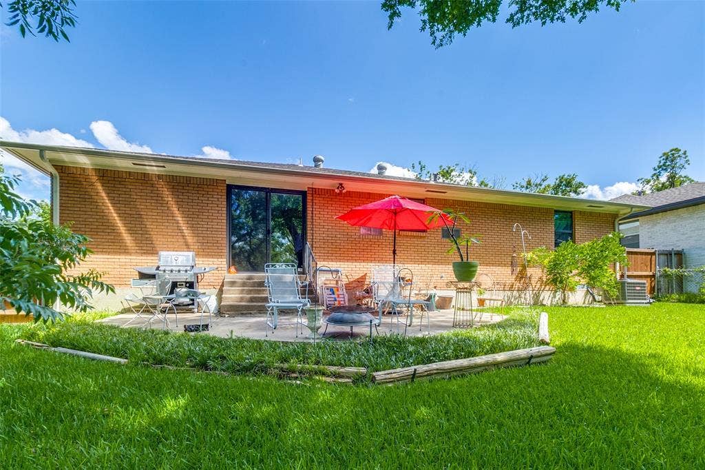 8125 Hunnicut Road, Dallas, TX 75228 8125 Hunnicut Road, Dallas, TX 75228