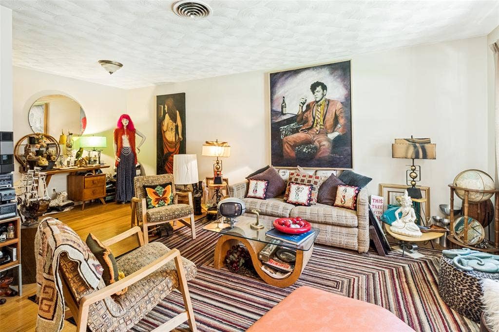 8125 Hunnicut Road, Dallas, TX 75228 8125 Hunnicut Road, Dallas, TX 75228