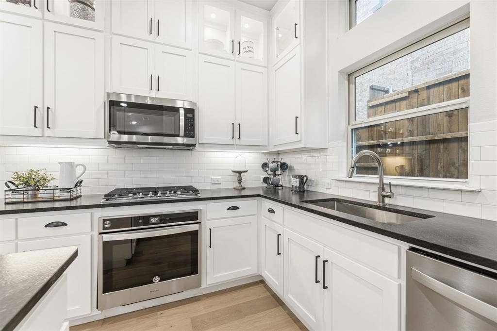 103 Kensington Drive, Lewisville, TX 75067