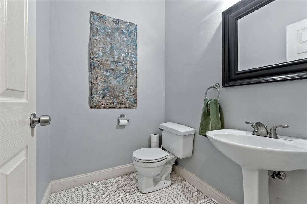 749 Yale Drive, Allen, TX 75002 749 Yale Drive, Allen, TX 75002