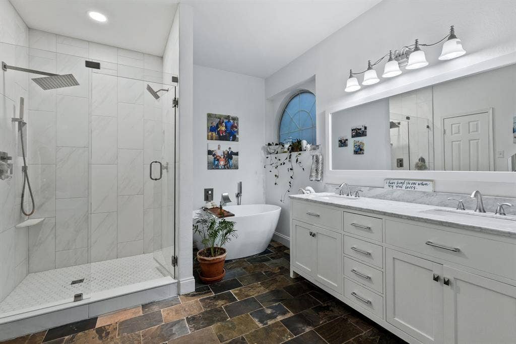 749 Yale Drive, Allen, TX 75002 749 Yale Drive, Allen, TX 75002