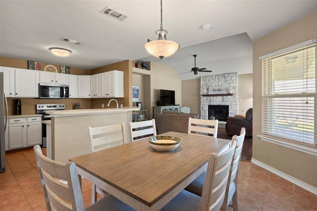 933 Calder Street, Howe, TX 75459 933 Calder Street, Howe, TX 75459