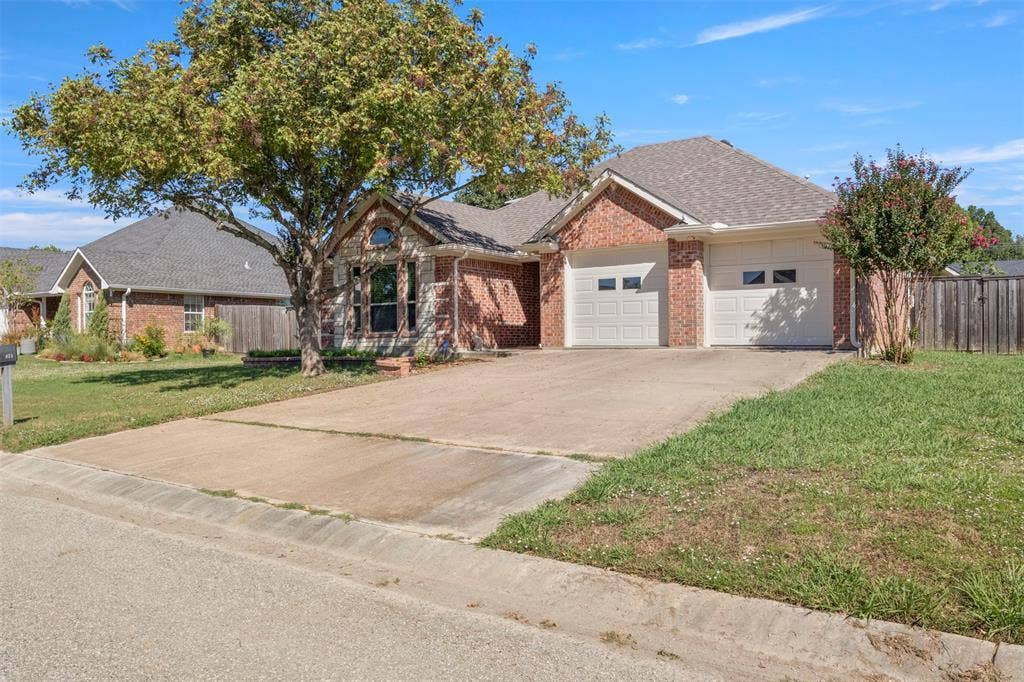 933 Calder Street, Howe, TX 75459 933 Calder Street, Howe, TX 75459