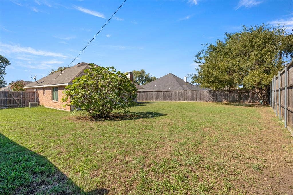 933 Calder Street, Howe, TX 75459 933 Calder Street, Howe, TX 75459