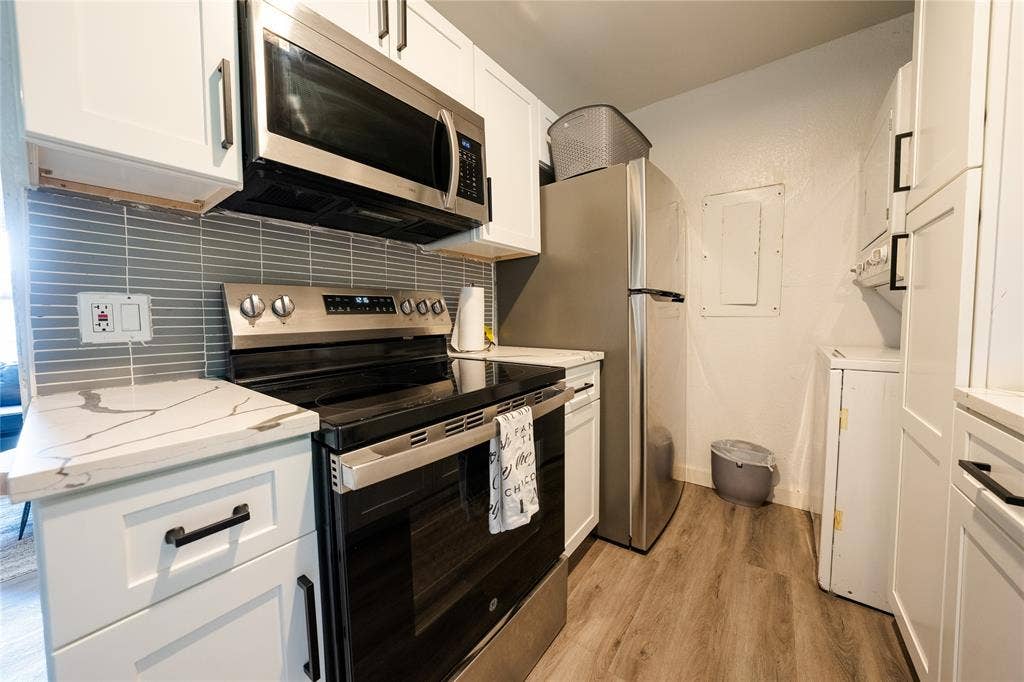 809 Broadus Avenue, Fort Worth, TX 76115 1st unit 809