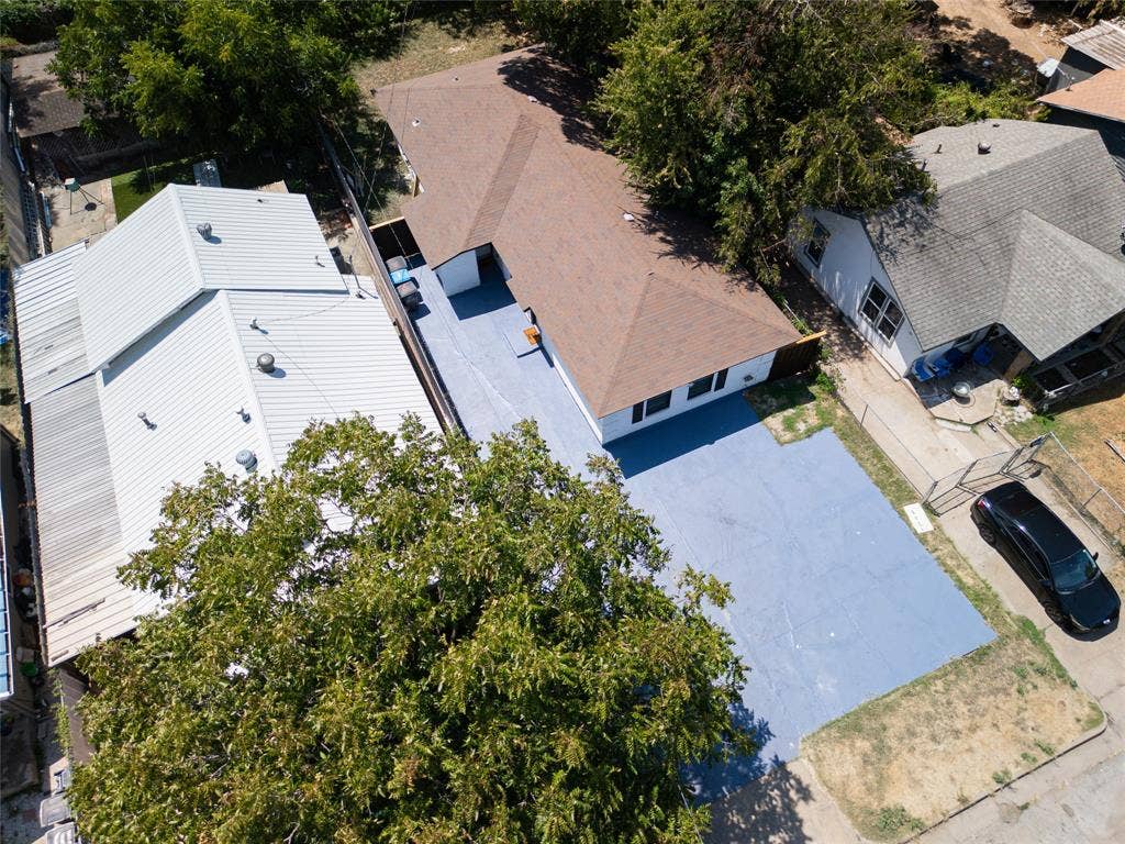 809 Broadus Avenue, Fort Worth, TX 76115 809 Broadus Avenue, Fort Worth, TX 76115