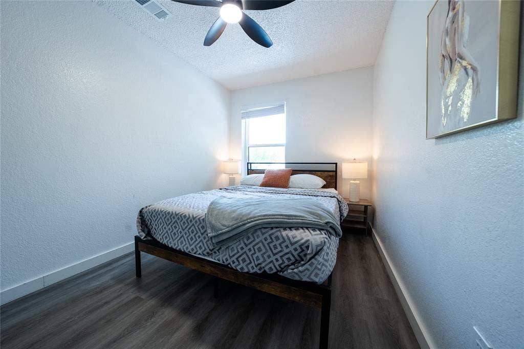 809 Broadus Avenue, Fort Worth, TX 76115 1st unit 809
