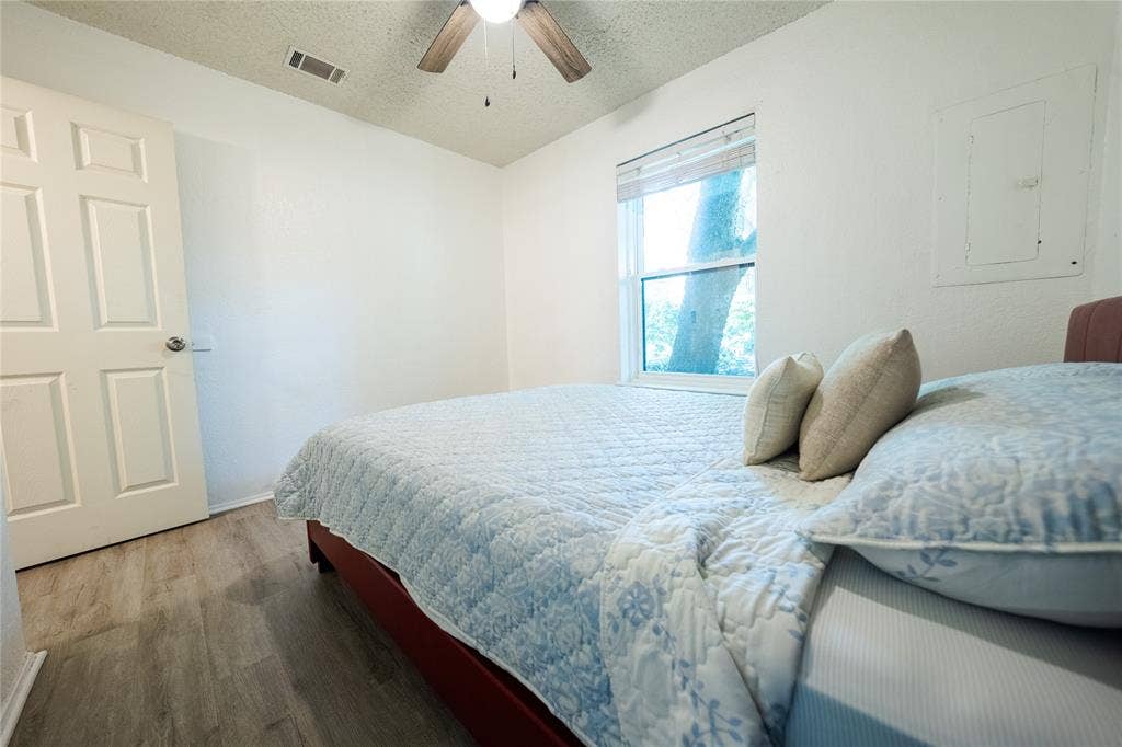 809 Broadus Avenue, Fort Worth, TX 76115 2nd unit 807