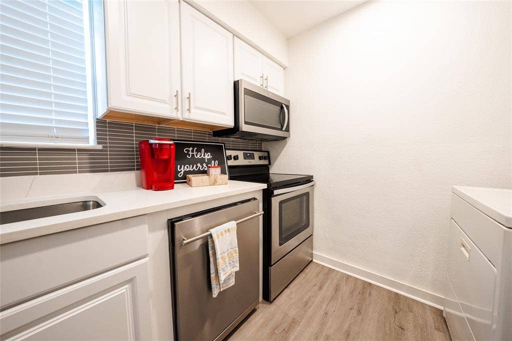 809 Broadus Avenue, Fort Worth, TX 76115 2nd unit 807