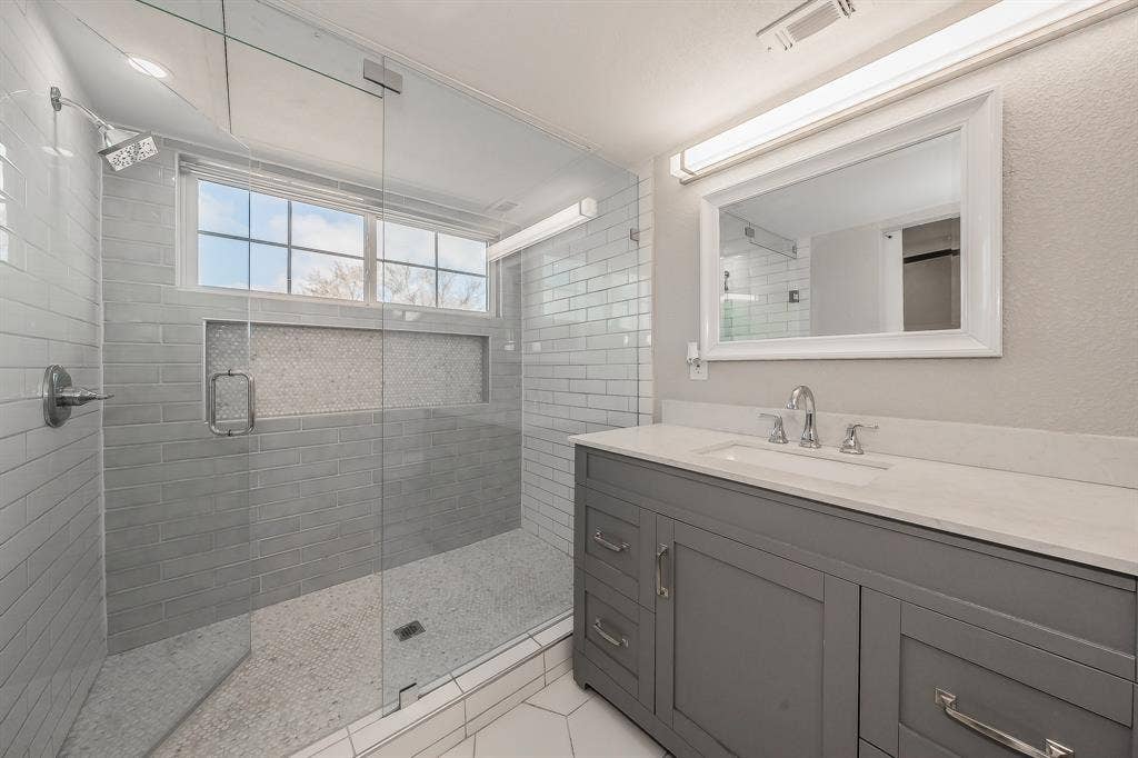 5757 Martel Avenue, #B08, Dallas, TX 75206 5757 Martel Avenue, #B08, Dallas, TX 75206
