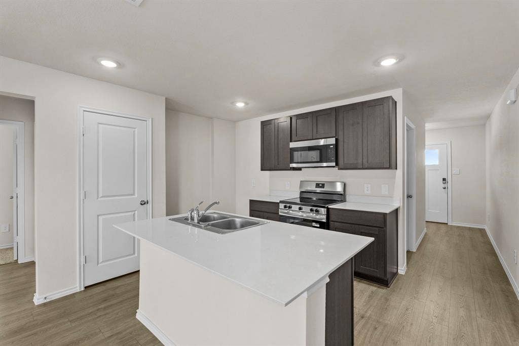 1811 Teton River Drive, Blue Ridge, TX 75424
