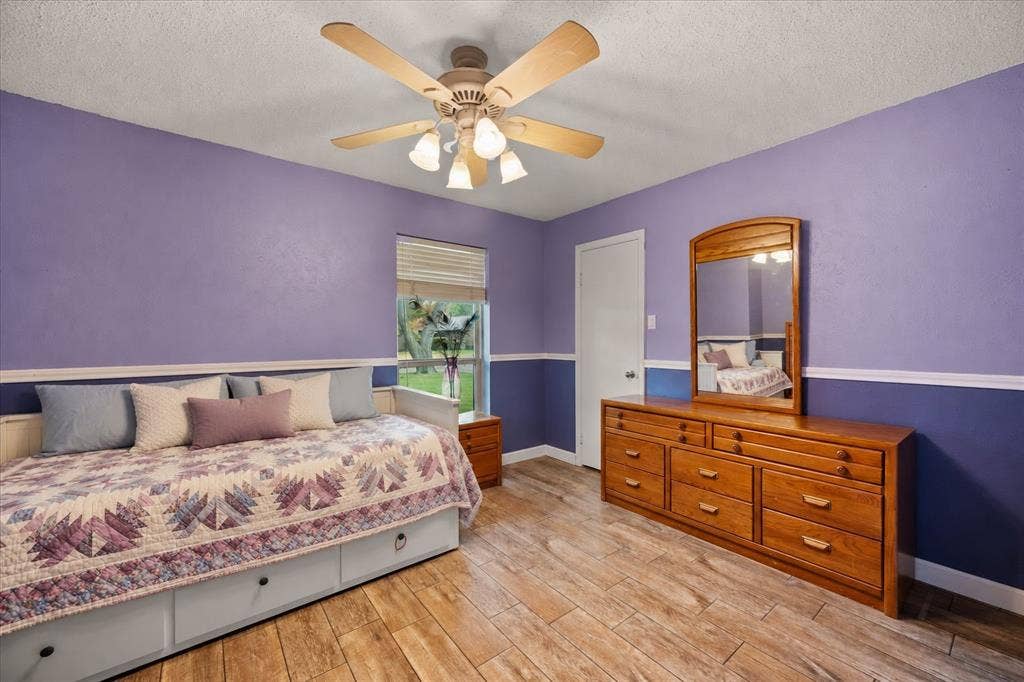 1919 Baylor Drive, Richardson, TX 75081 1919 Baylor Drive, Richardson, TX 75081