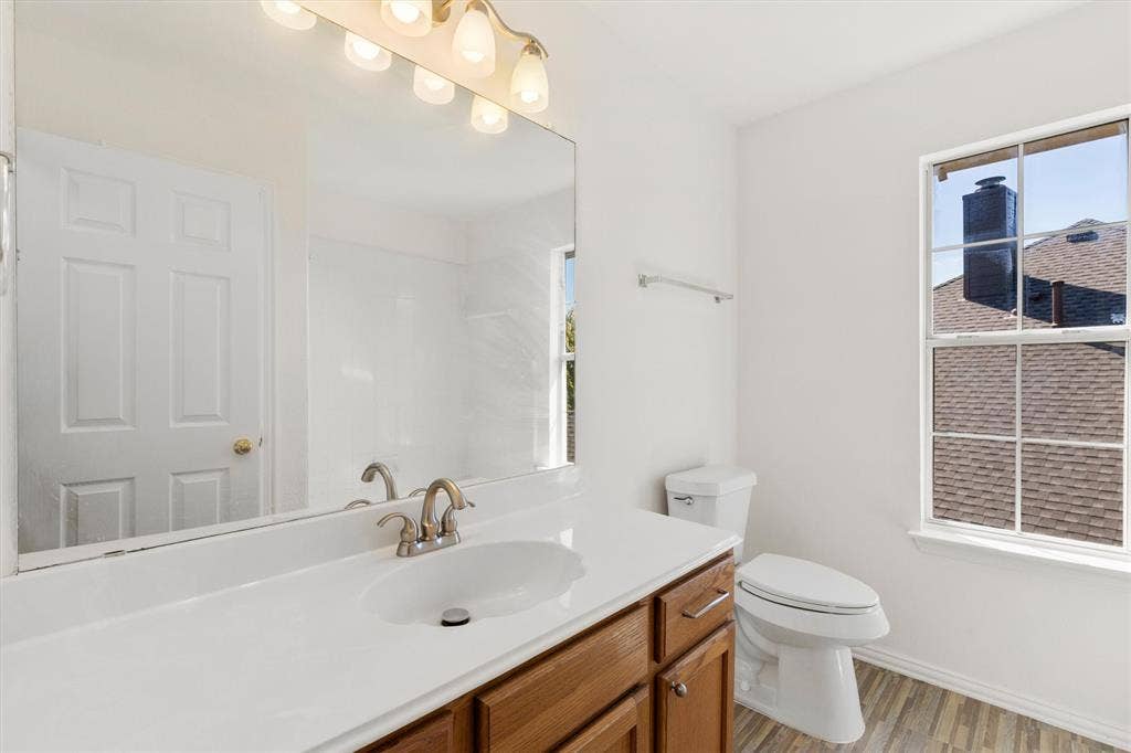 1422 Suzanne Drive, Allen, TX 75002 1422 Suzanne Drive, Allen, TX 75002
