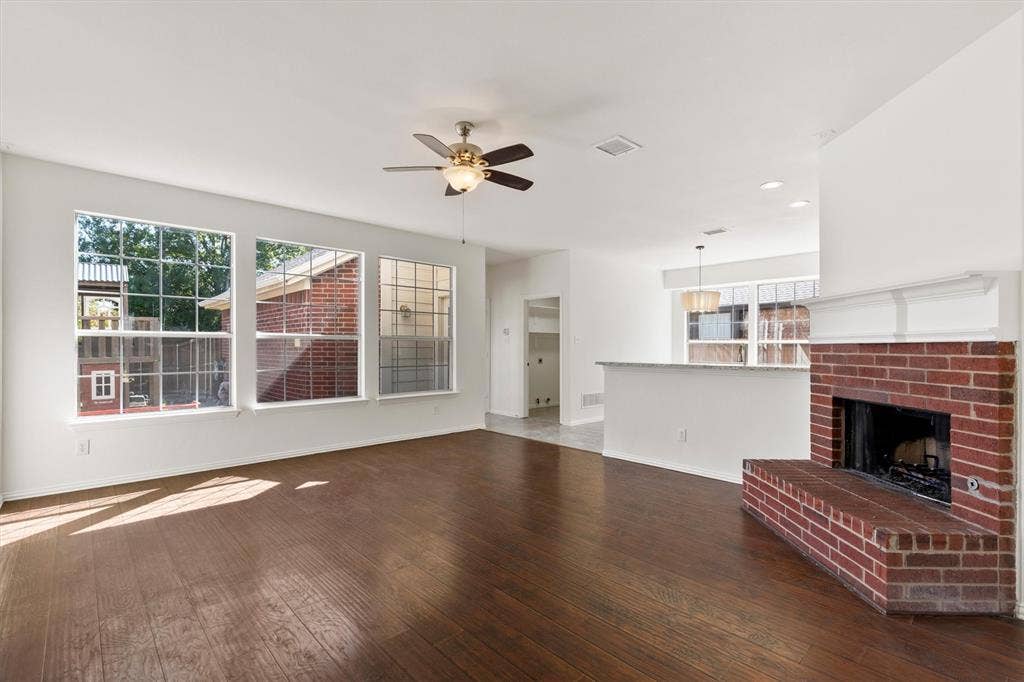 1422 Suzanne Drive, Allen, TX 75002 1422 Suzanne Drive, Allen, TX 75002