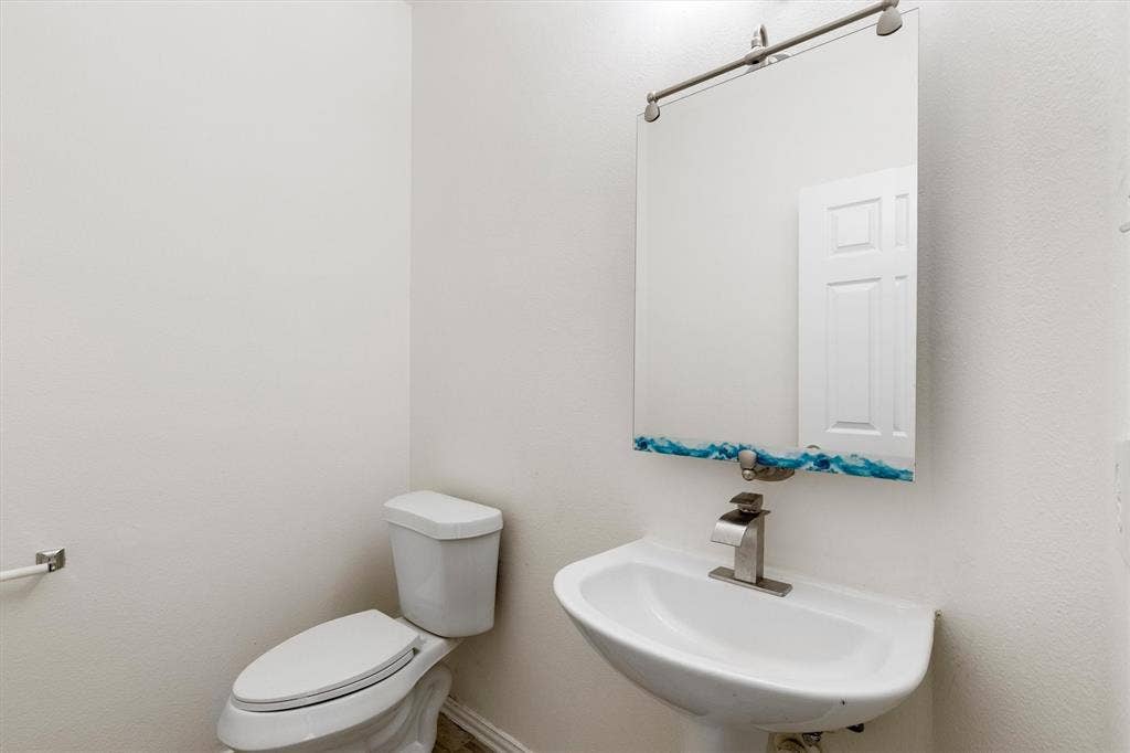 1422 Suzanne Drive, Allen, TX 75002 1422 Suzanne Drive, Allen, TX 75002