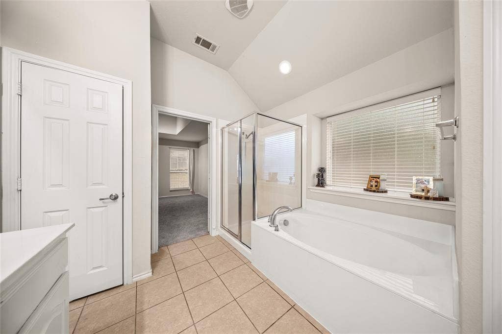 7043 Granville Court, Dallas, TX 75249 7043 Granville Court, Dallas, TX 75249