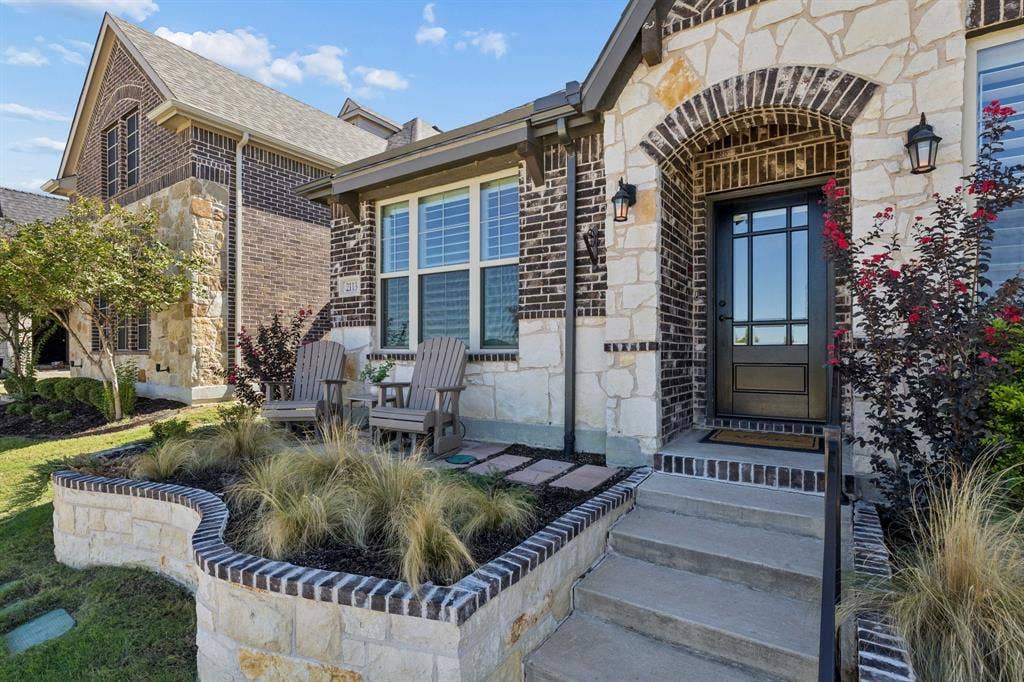 2113 Almassera Drive, Little Elm, TX 75068
