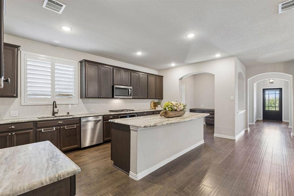 2113 Almassera Drive, Little Elm, TX 75068