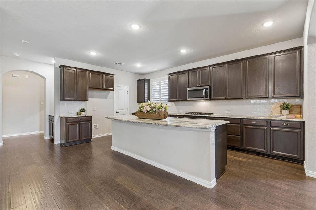 2113 Almassera Drive, Little Elm, TX 75068