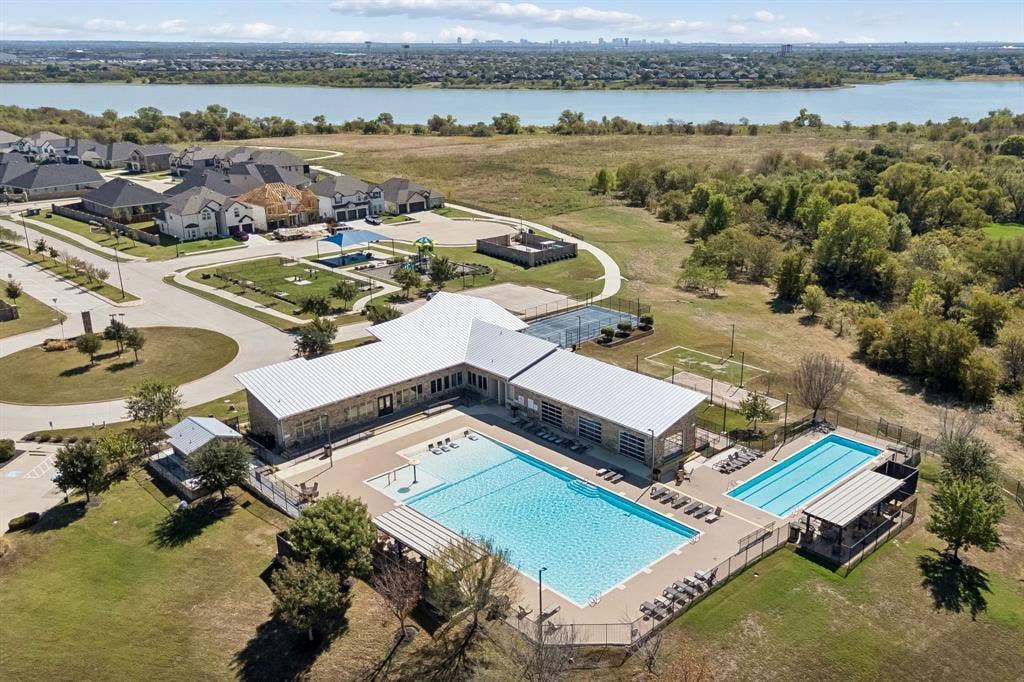 2113 Almassera Drive, Little Elm, TX 75068