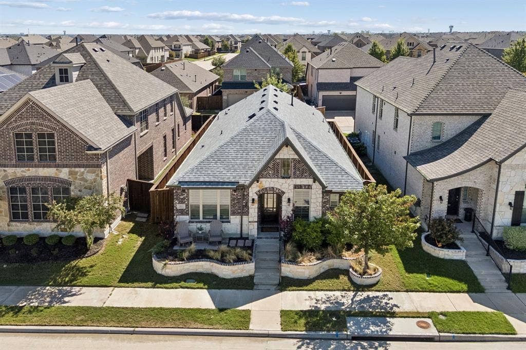 2113 Almassera Drive, Little Elm, TX 75068
