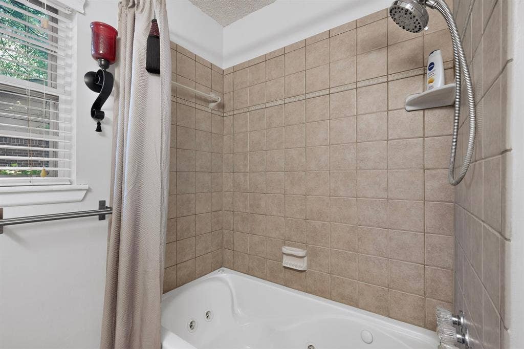 6905 Norma Street, Fort Worth, TX 76112 6905 Norma Street, Fort Worth, TX 76112