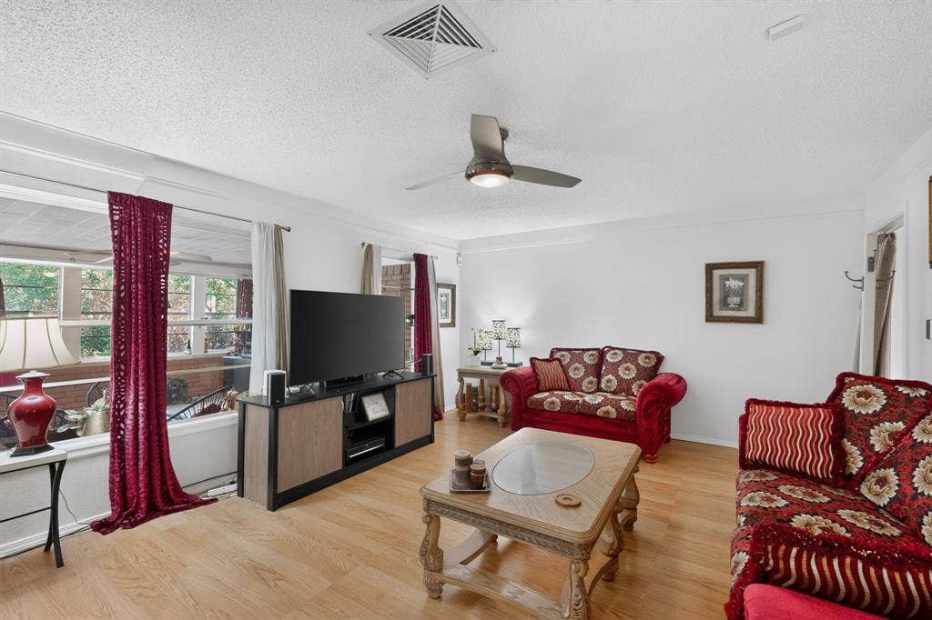 6905 Norma Street, Fort Worth, TX 76112 6905 Norma Street, Fort Worth, TX 76112
