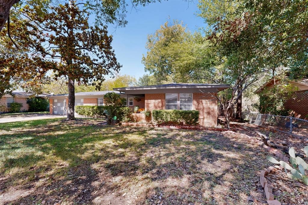 6905 Norma Street, Fort Worth, TX 76112 6905 Norma Street, Fort Worth, TX 76112