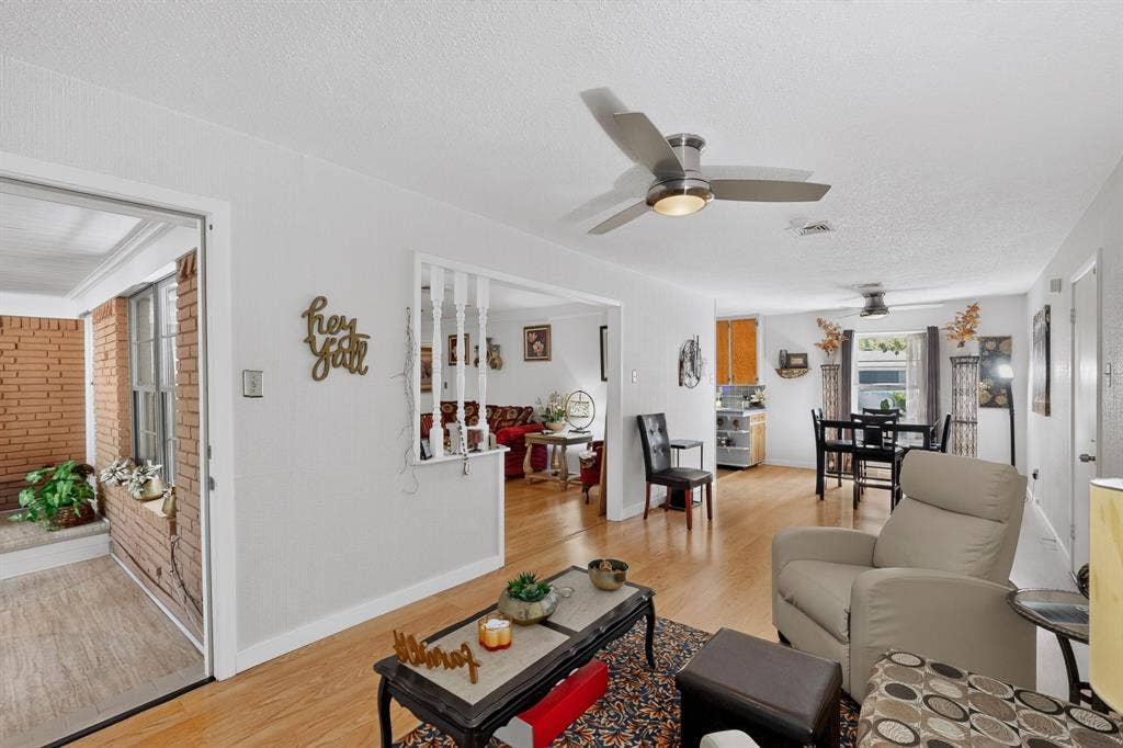 6905 Norma Street, Fort Worth, TX 76112 6905 Norma Street, Fort Worth, TX 76112