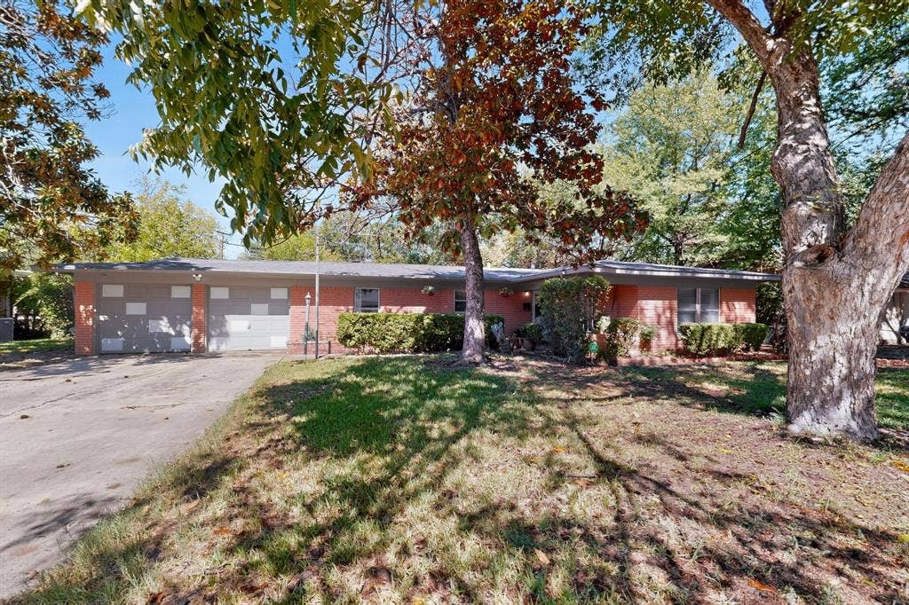 6905 Norma Street, Fort Worth, TX 76112 6905 Norma Street, Fort Worth, TX 76112