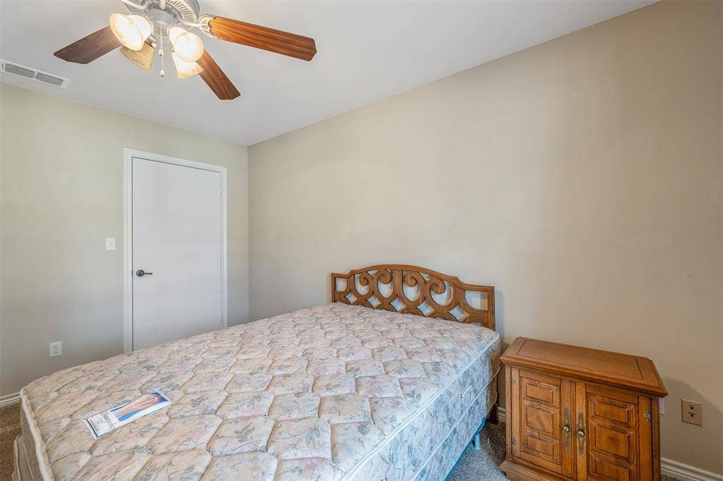 421 W Cumberland, #205, Tyler, TX 75703 421 W Cumberland, #205, Tyler, TX 75703