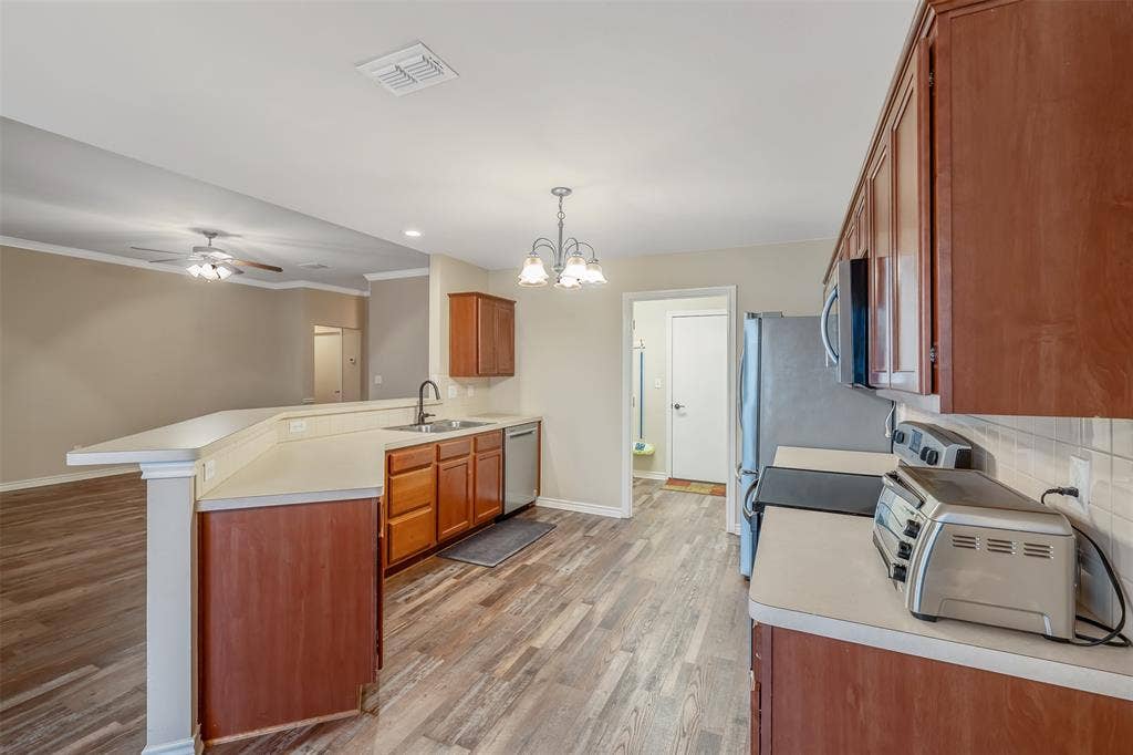 421 W Cumberland, #205, Tyler, TX 75703 421 W Cumberland, #205, Tyler, TX 75703