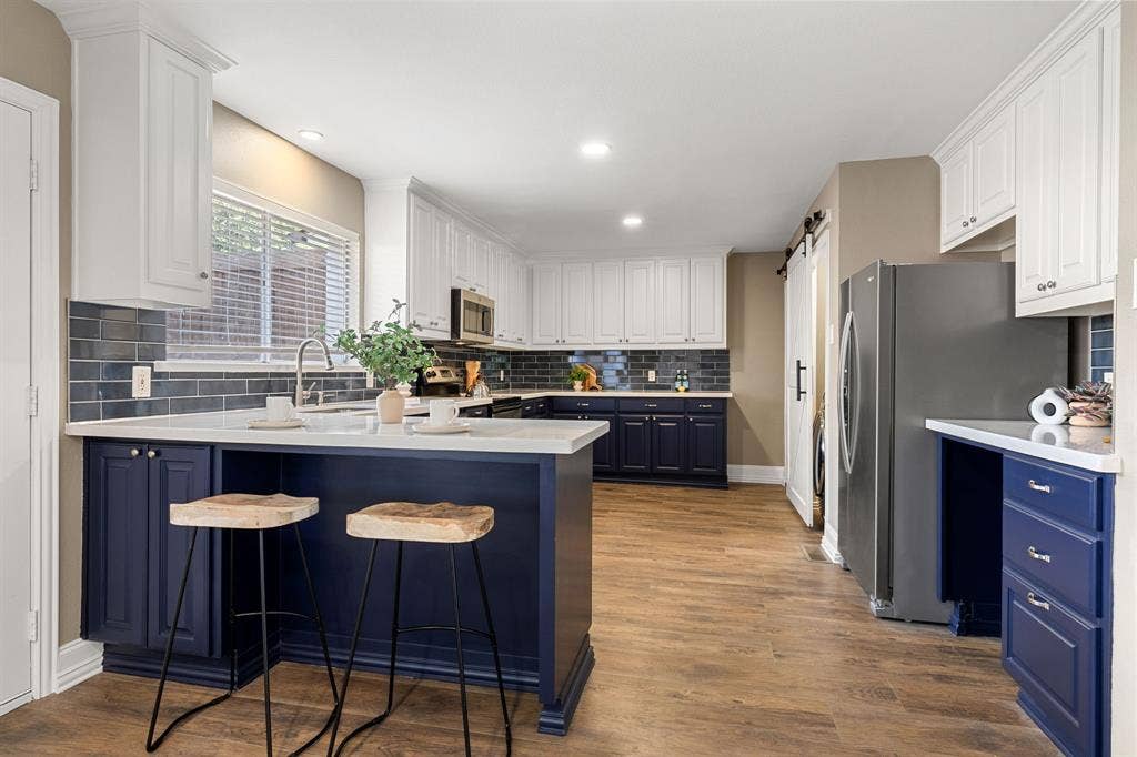 9735 Queenswood Lane, Dallas, TX 75238 9735 Queenswood Lane, Dallas, TX 75238