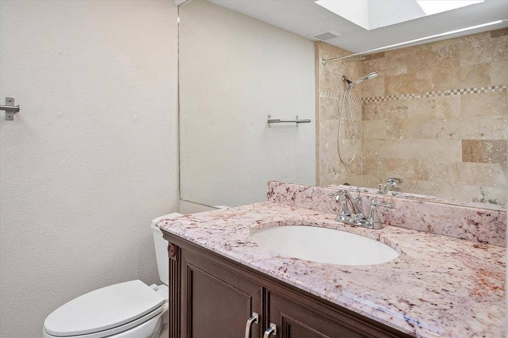 3815 Holland Avenue, #1, Dallas, TX 75219 3815 Holland Avenue, #1, Dallas, TX 75219