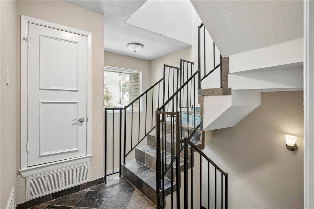 3815 Holland Avenue, #1, Dallas, TX 75219 3815 Holland Avenue, #1, Dallas, TX 75219