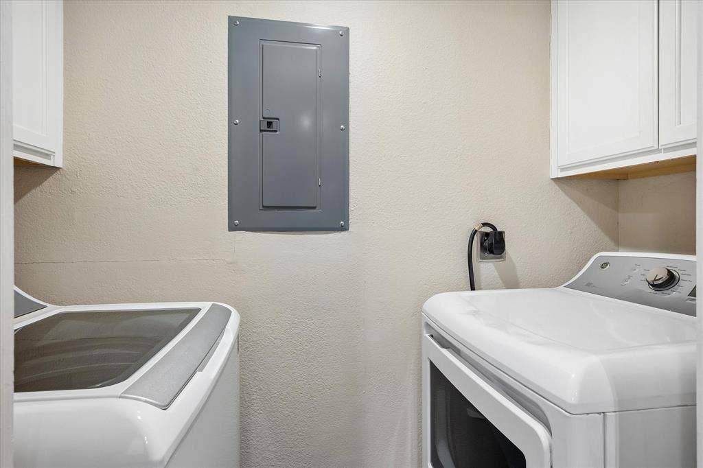 3815 Holland Avenue, #1, Dallas, TX 75219 3815 Holland Avenue, #1, Dallas, TX 75219