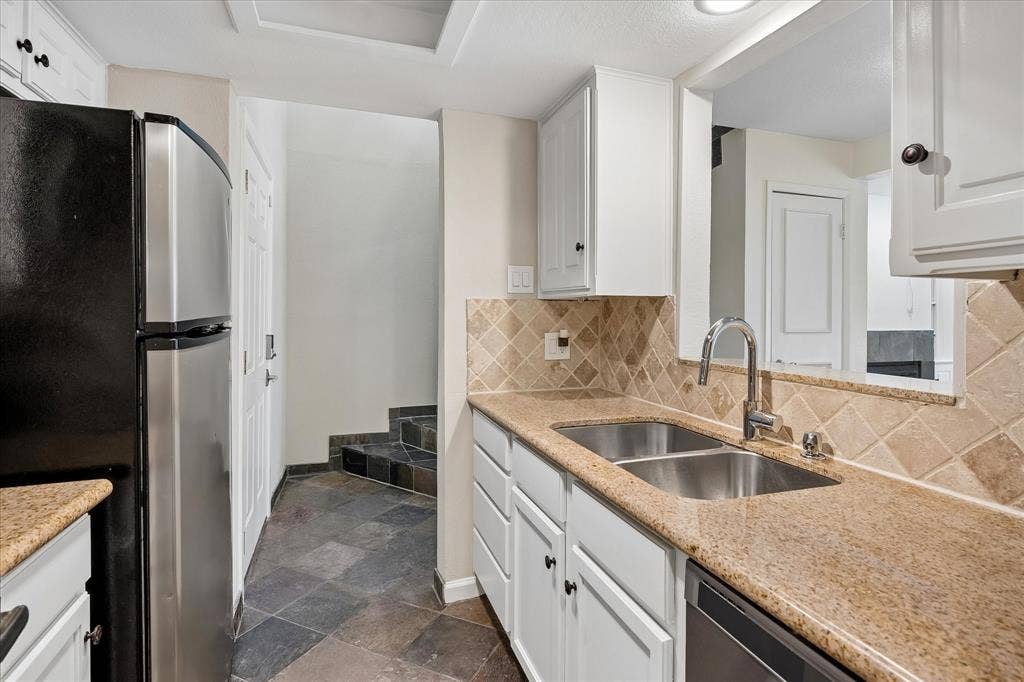 3815 Holland Avenue, #1, Dallas, TX 75219 3815 Holland Avenue, #1, Dallas, TX 75219