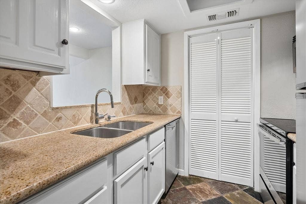 3815 Holland Avenue, #1, Dallas, TX 75219 3815 Holland Avenue, #1, Dallas, TX 75219