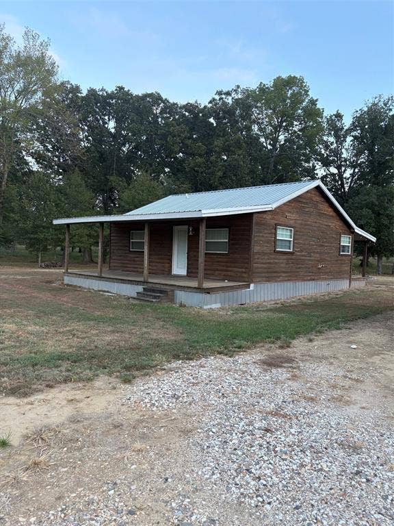 Property photo for 110 CR 43950, Paris, TX