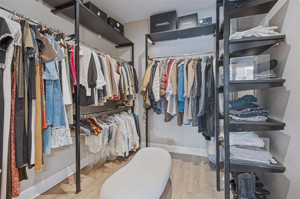 1901 S Harwood Street, #305, Dallas, TX 75215 1901 S Harwood Street, #305, Dallas, TX 75215