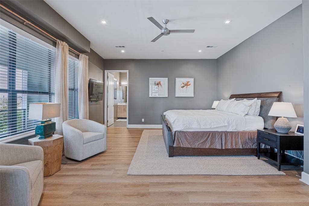 1901 S Harwood Street, #305, Dallas, TX 75215 1901 S Harwood Street, #305, Dallas, TX 75215