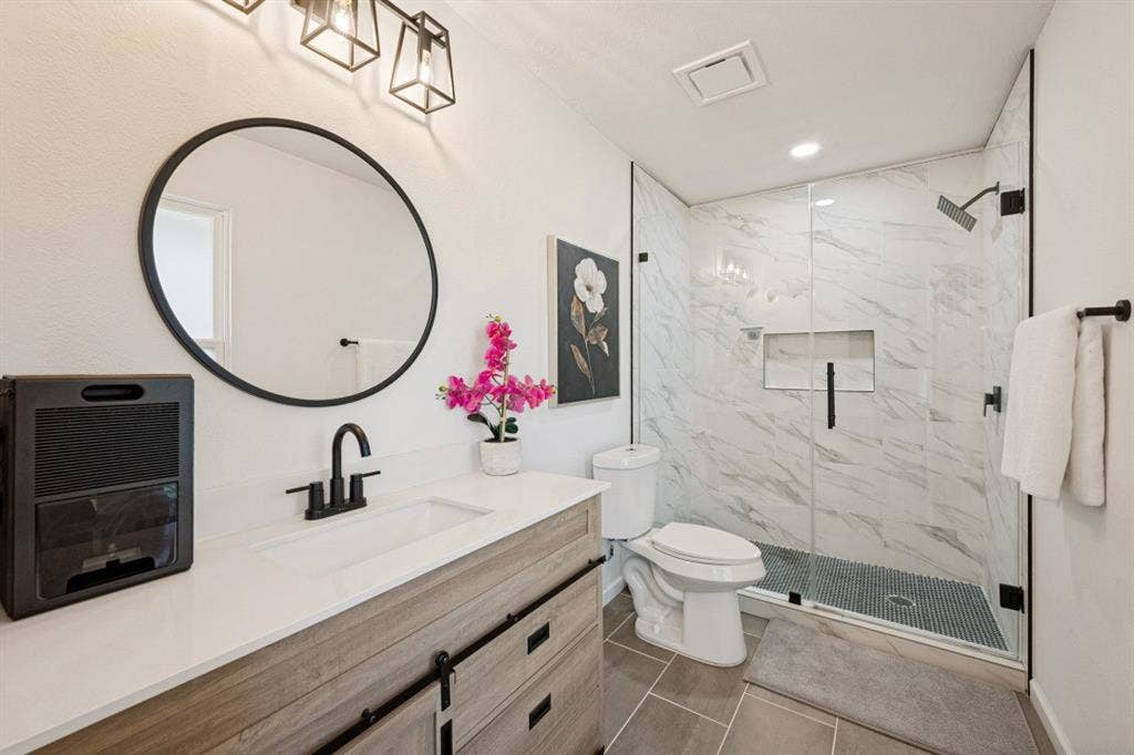2620 Avenida Loop, Irving, TX 75062 2620 Avenida Loop, Irving, TX 75062
