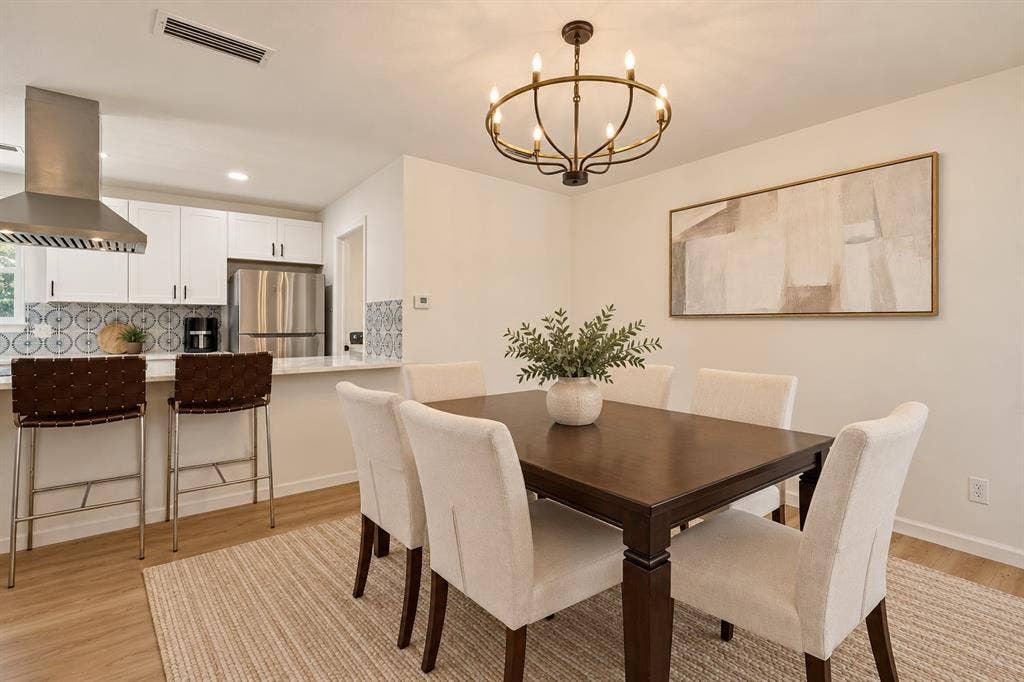 2620 Avenida Loop, Irving, TX 75062 2620 Avenida Loop, Irving, TX 75062