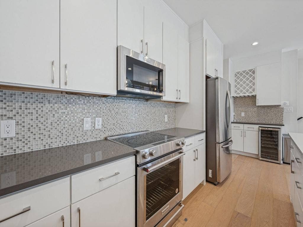 6028 Hudson Street, #2, Dallas, TX 75206 6028 Hudson Street, #2, Dallas, TX 75206