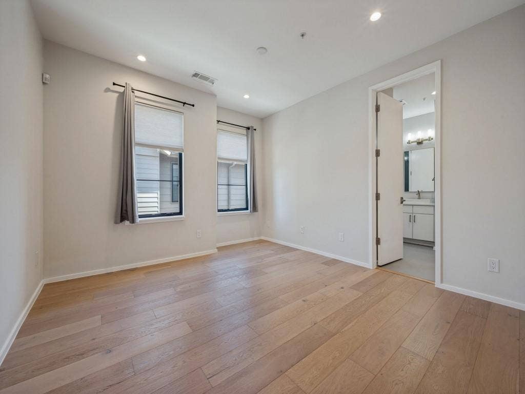 6028 Hudson Street, #2, Dallas, TX 75206 6028 Hudson Street, #2, Dallas, TX 75206