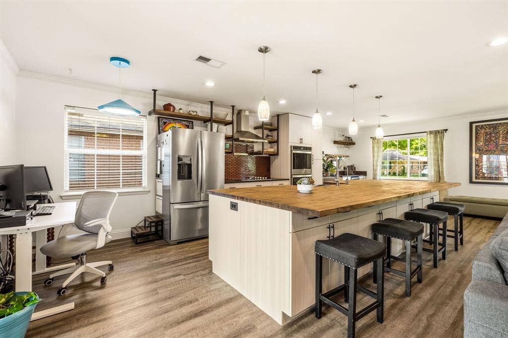9639 Leaside Drive, Dallas, TX 75238 9639 Leaside Drive, Dallas, TX 75238