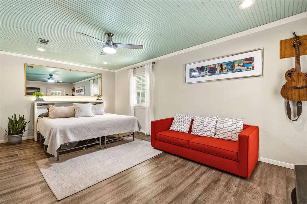 9639 Leaside Drive, Dallas, TX 75238 9639 Leaside Drive, Dallas, TX 75238