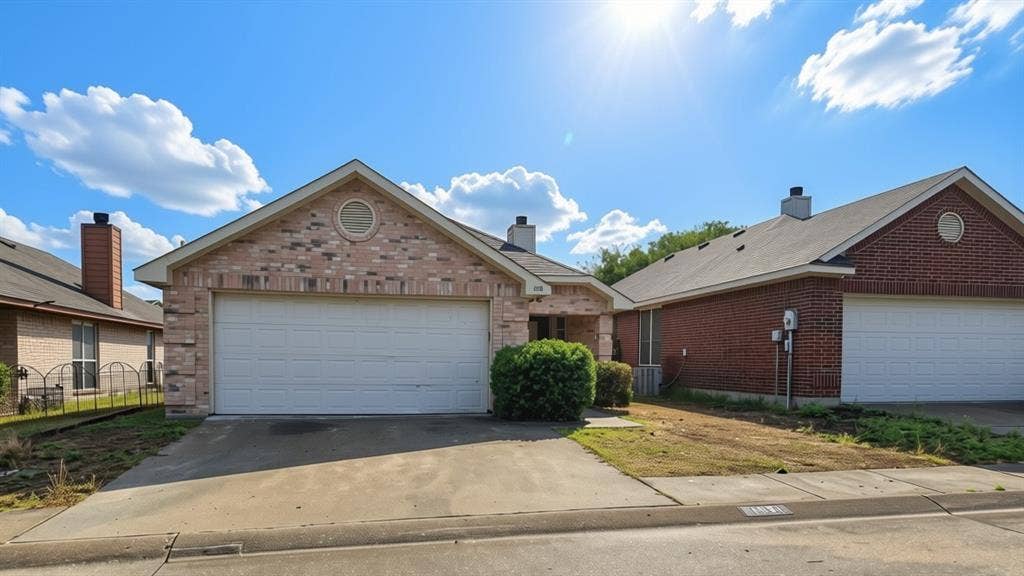 Welcome to 1031 Gaynor Avenue in Hollywood Park!