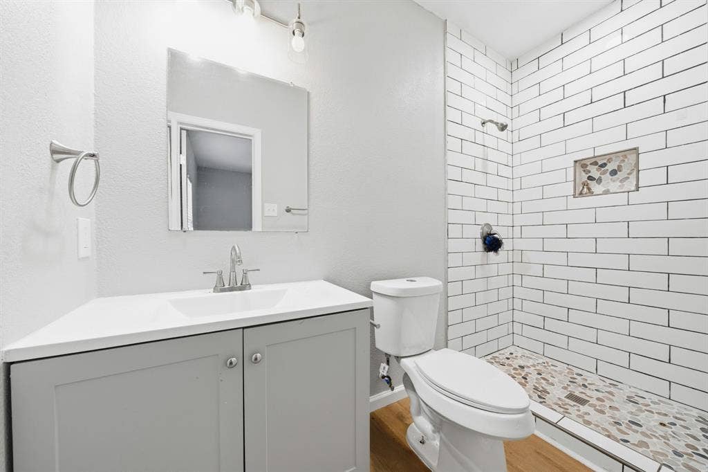 1207 Paul Quinn Street, Waco, TX 76704 1207 Paul Quinn Street, Waco, TX 76704